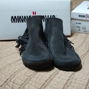 Minnetonka lacy charcoal moccasin bootie